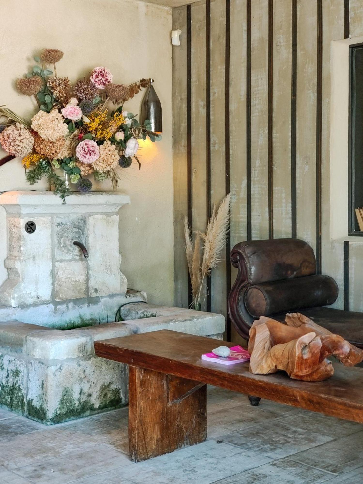 Hotel Bastide & Spa - Villa De 루르마랭 외부 사진