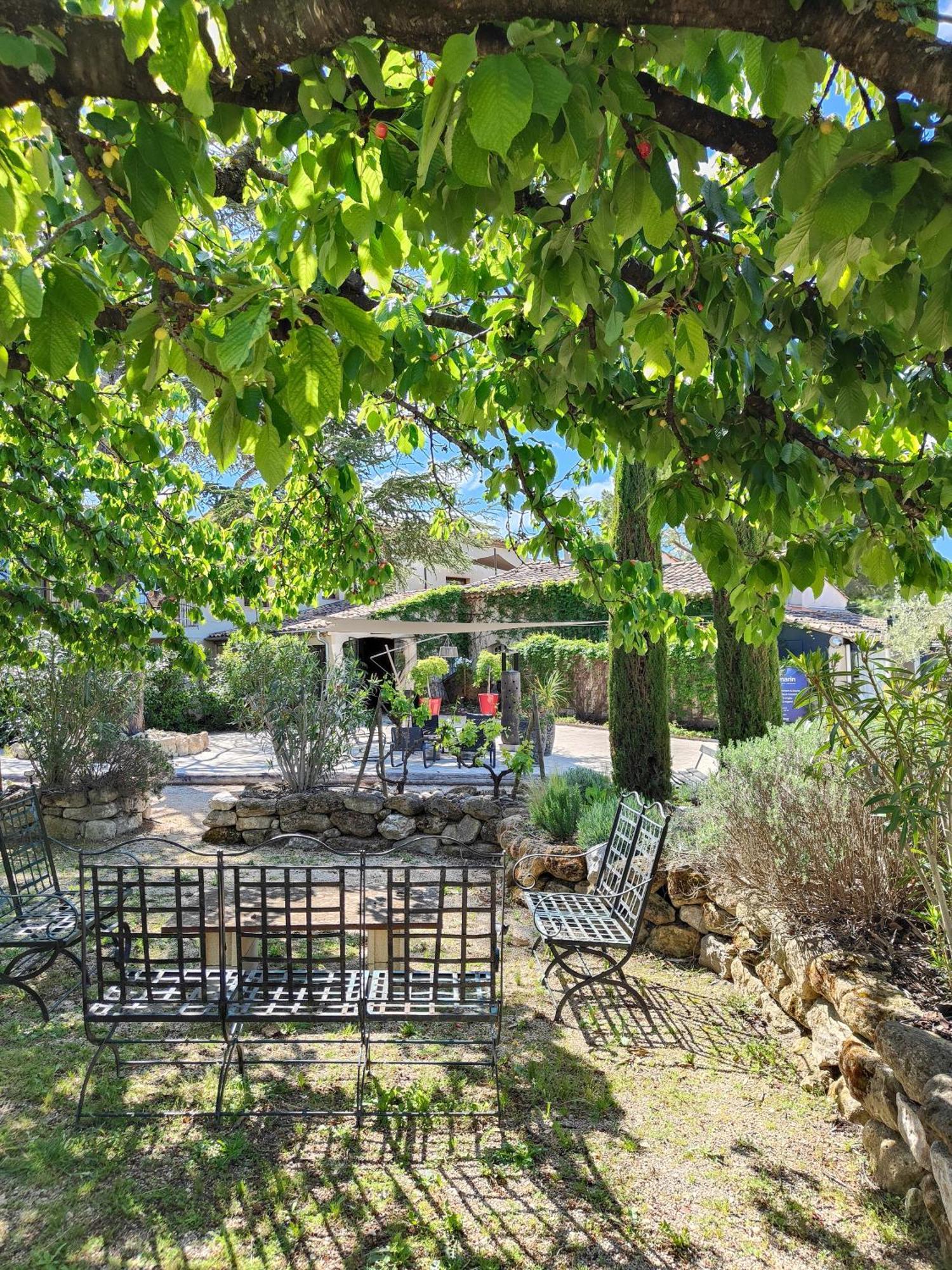 Hotel Bastide & Spa - Villa De 루르마랭 외부 사진