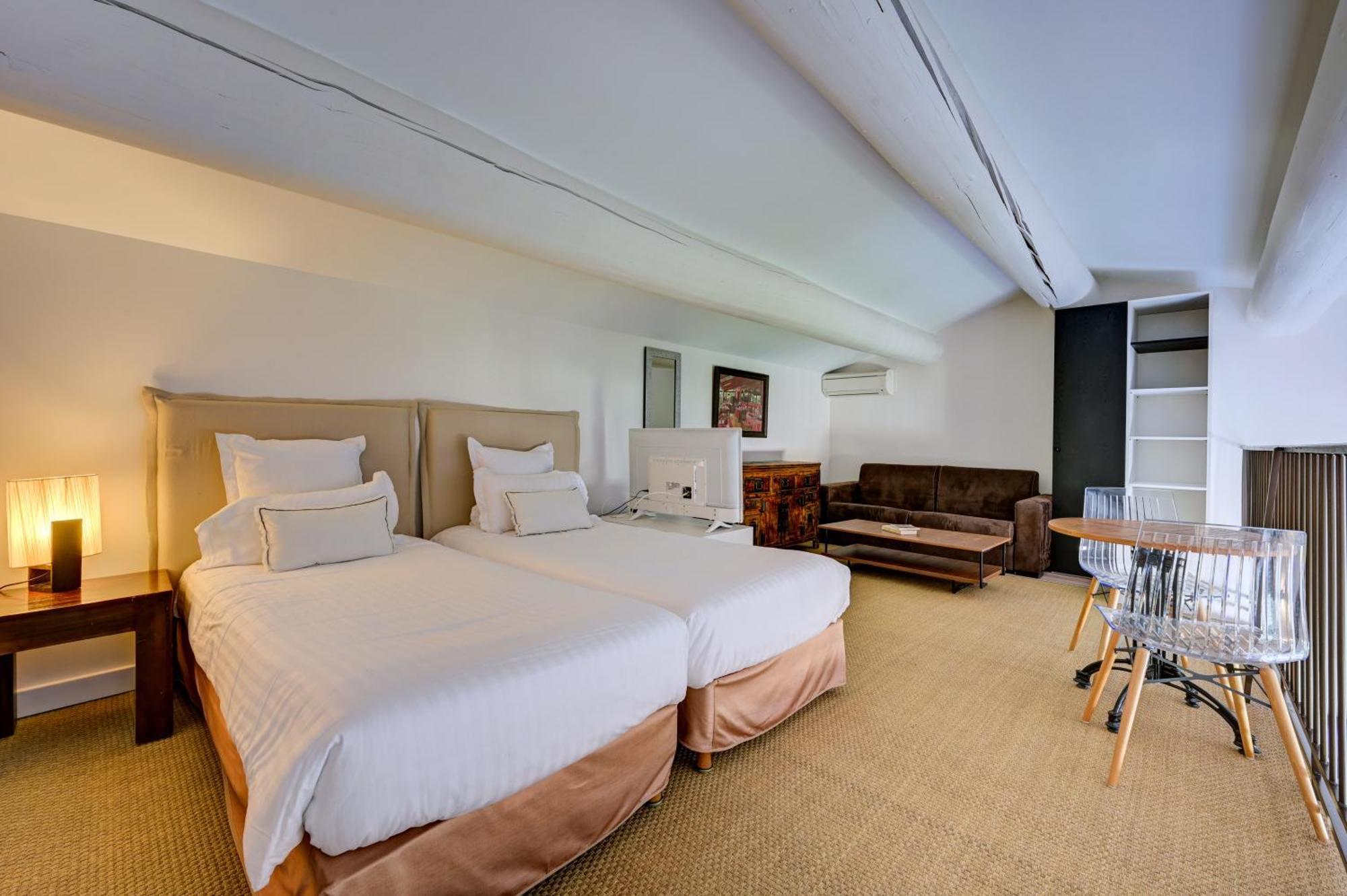 Hotel Bastide & Spa - Villa De 루르마랭 외부 사진